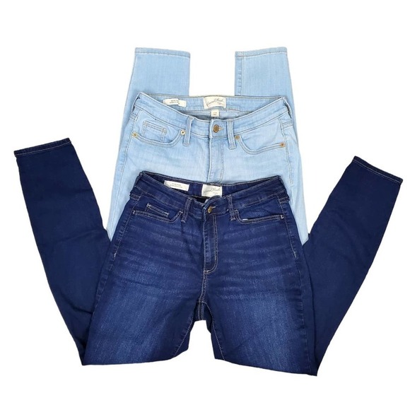 Universal Thread Goods Mid Rise Skinny Denim Dark Light Blue Wash Jeans Lot of 2 - Picture 1 of 11